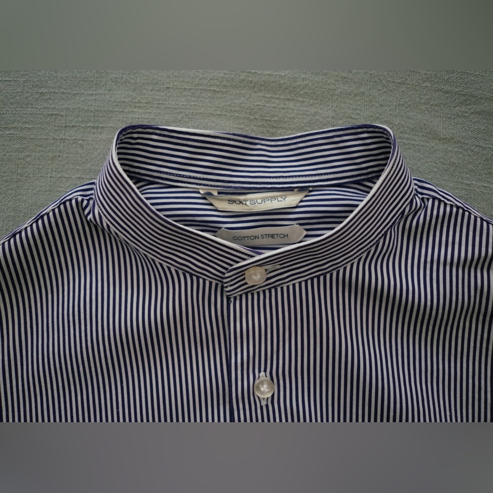 Suitsupply Navy Thin Striped Mandarin Collar Button Down Shirt (Size 38) - Picture 3 of 9